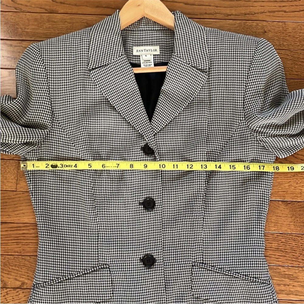 Vintage Ann Taylor Black & White Houndstooth Blazer - Picture 4 of 15
